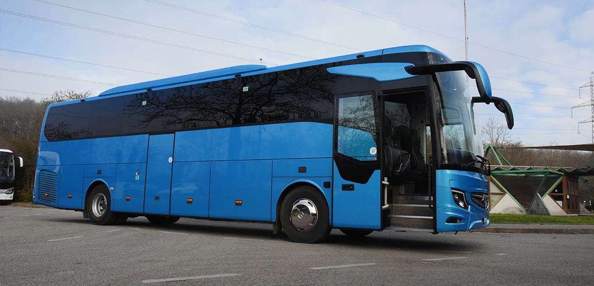 Mercedes-Benz Bus 4