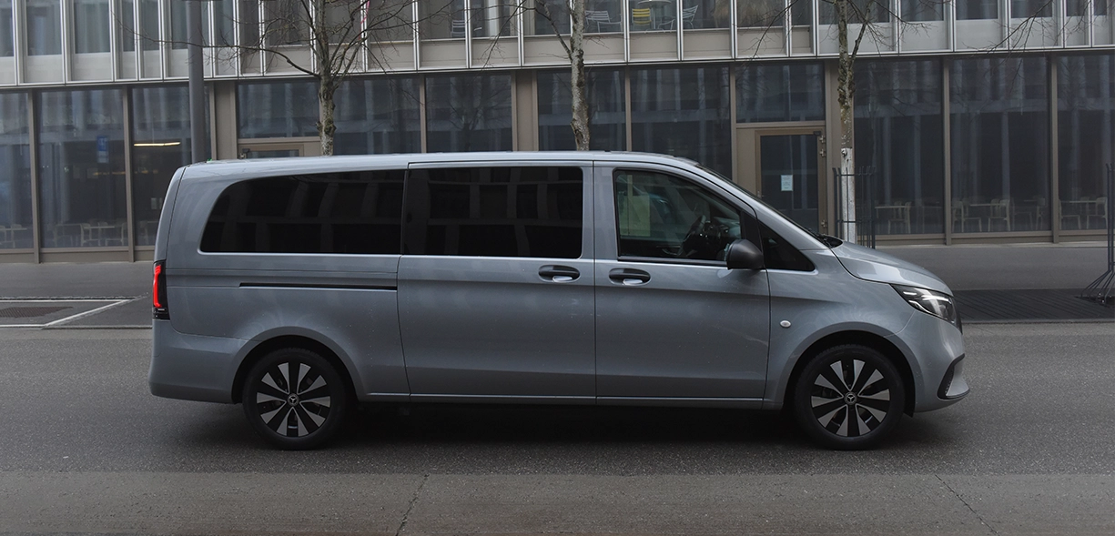 Mercedes-Benz Minivan 2